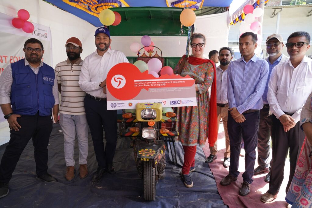 𝐊𝐞𝐞𝐩𝐢𝐧𝐠 𝐂𝐨𝐱’𝐬 𝐁𝐚𝐳𝐚𝐫 𝐂𝐥𝐞𝐚𝐧, 𝐒𝐚𝐟𝐞 𝐚𝐧𝐝 𝐒𝐮𝐬𝐭𝐚𝐢𝐧𝐚𝐛𝐥𝐞
